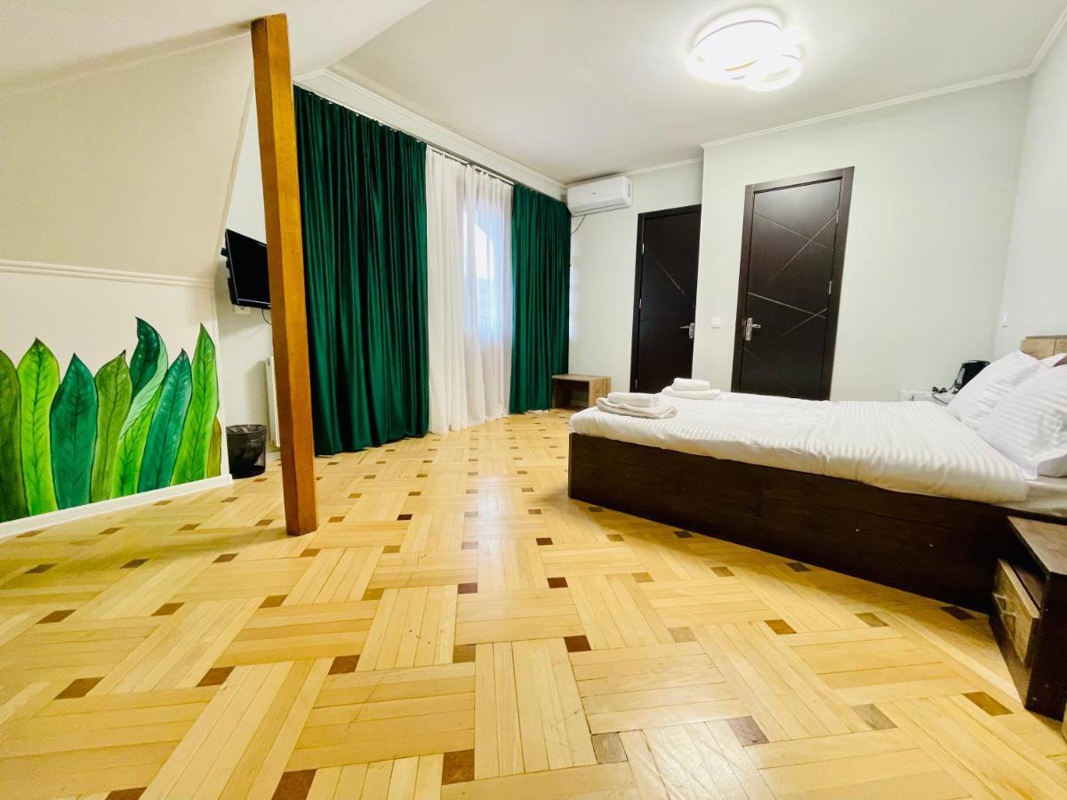 Quality Inn Tbilisi Luaran gambar