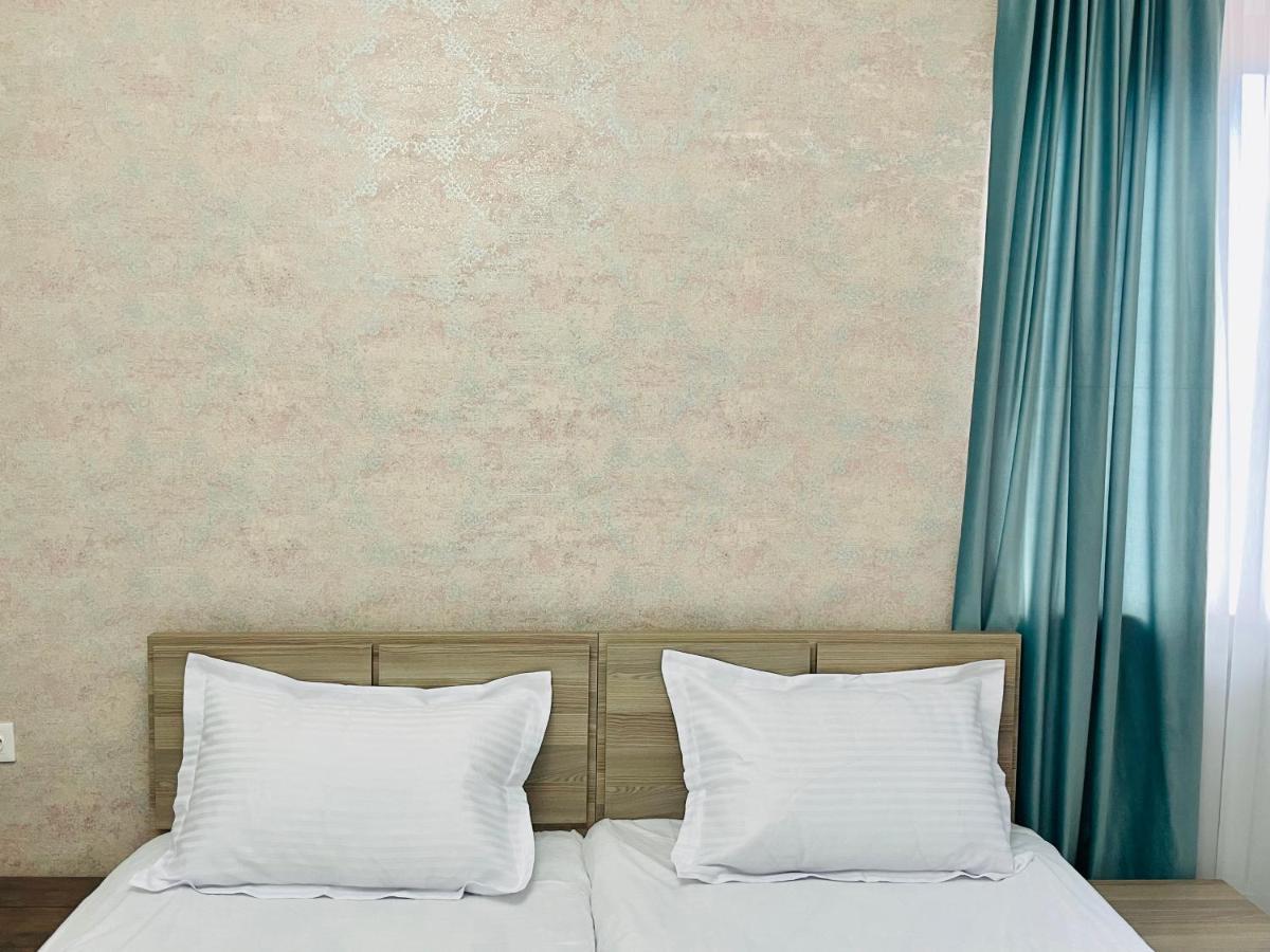 Quality Inn Tbilisi Luaran gambar