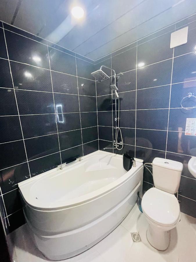 Quality Inn Tbilisi Luaran gambar