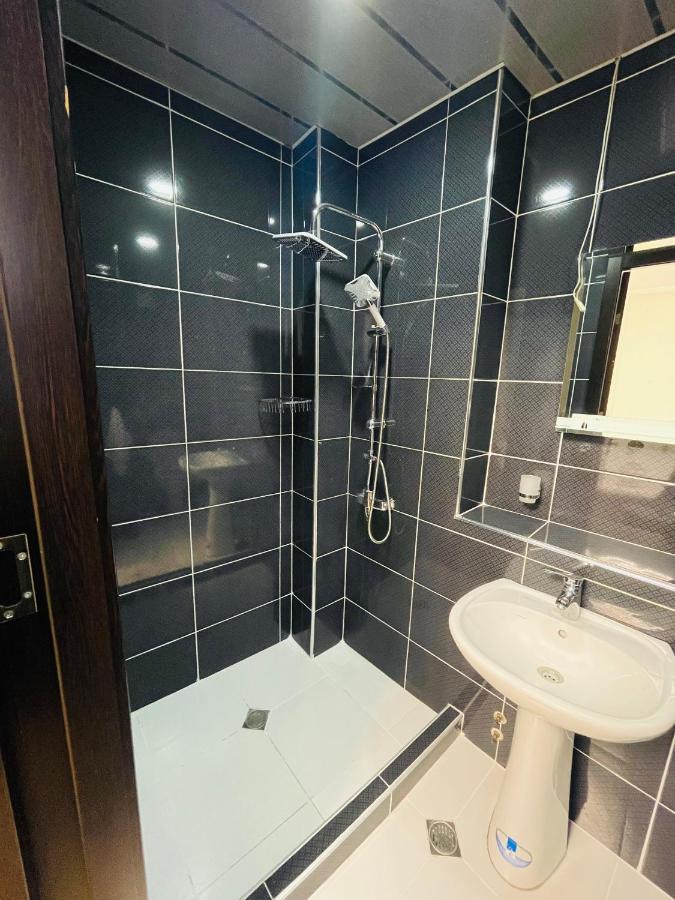 Quality Inn Tbilisi Luaran gambar