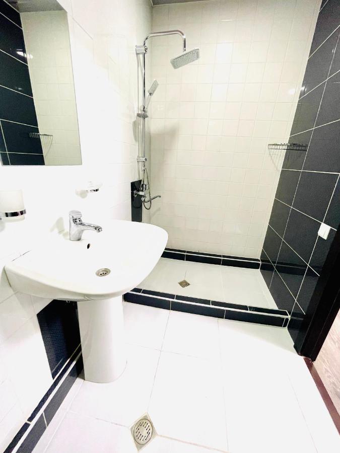 Quality Inn Tbilisi Luaran gambar